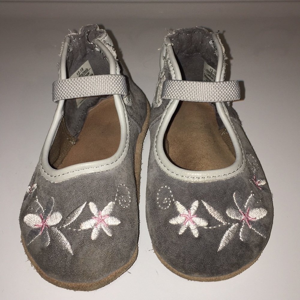 Robeez maryjanes